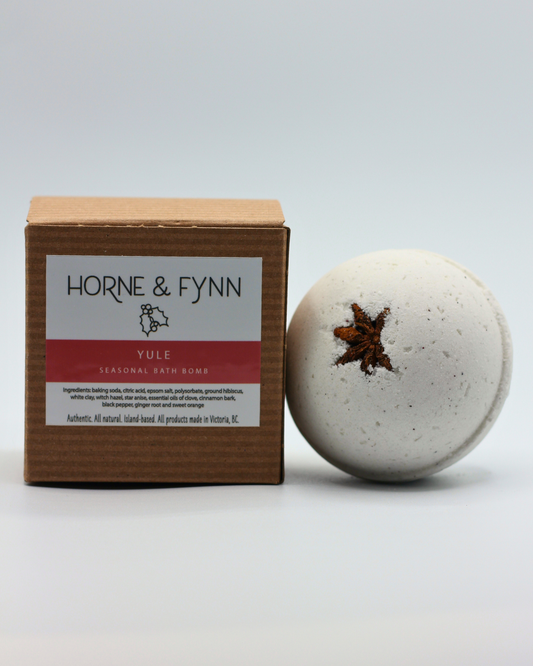 Y U L E - Seasonal Bath Bomb